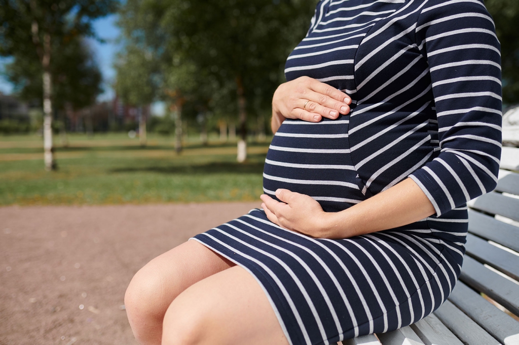 pregnant-woman2 adoption family foster parent pregnancy infant